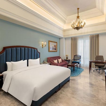 Hotel Hillock 아흐메다바드 외부 사진