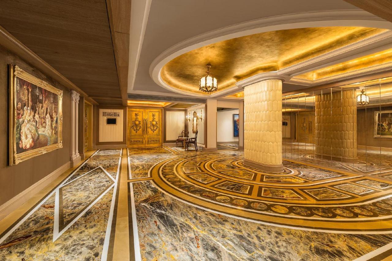 Hotel Hillock 아흐메다바드 외부 사진
