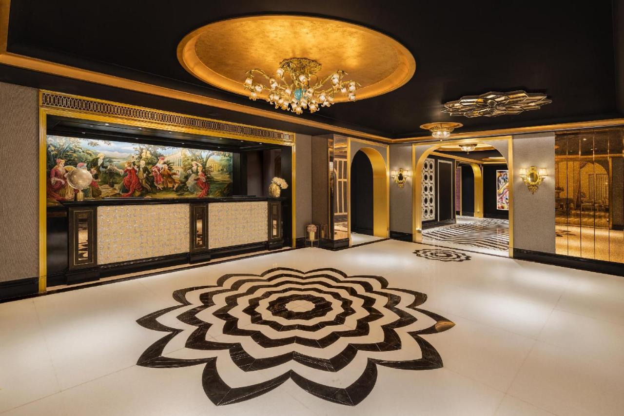 Hotel Hillock 아흐메다바드 외부 사진