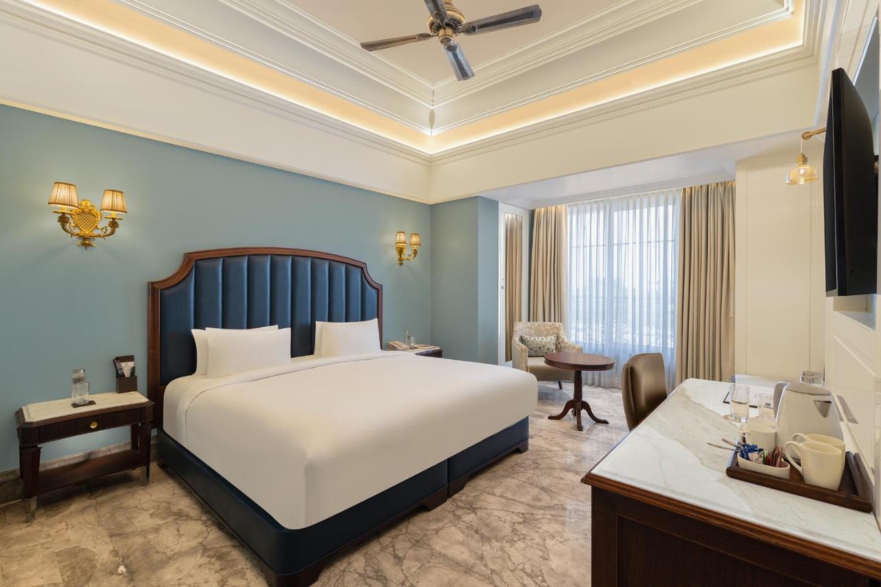 Hotel Hillock 아흐메다바드 외부 사진