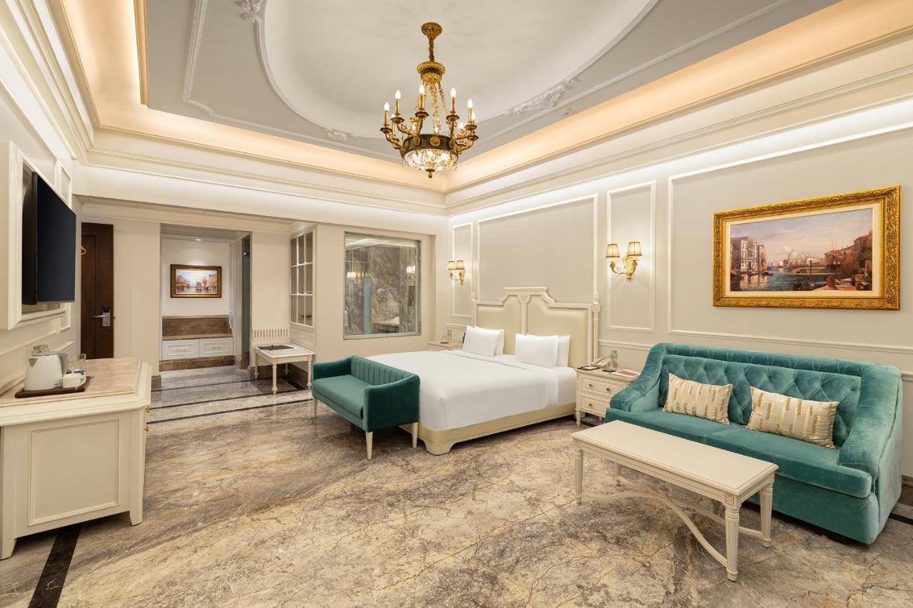 Hotel Hillock 아흐메다바드 외부 사진